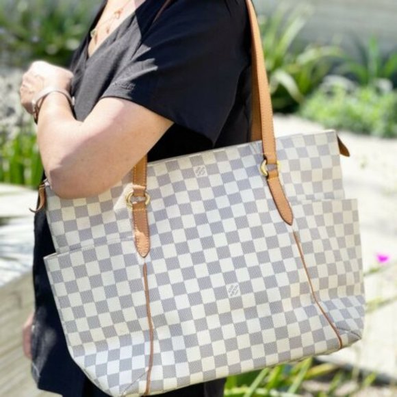 🌟AUTHENTIC🌟 Louis Vuitton Totally MM Damier Azur